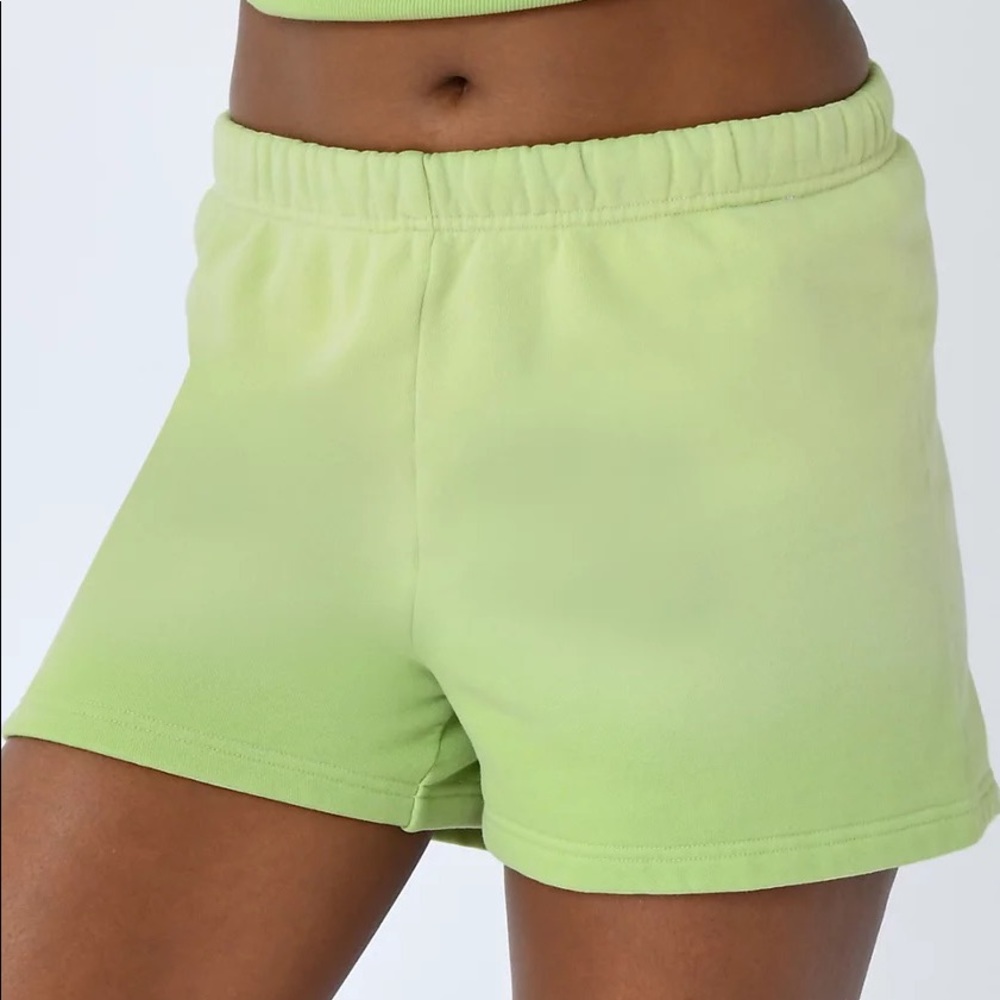 Aritzia Cozy Fleece 3" Sweatshort